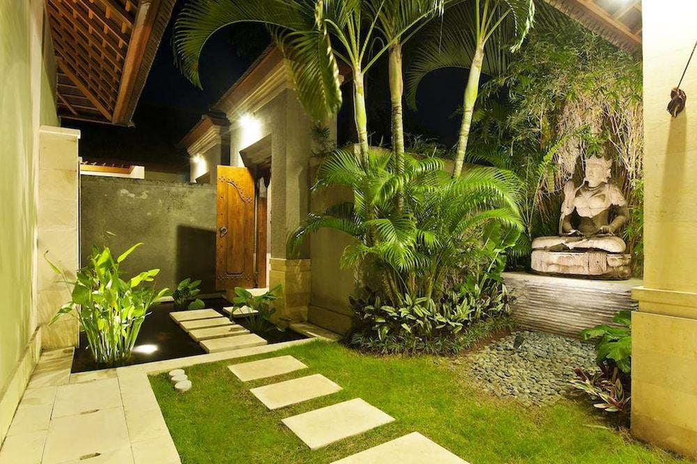 Villa Zanissa Seminyak  Exterior photo