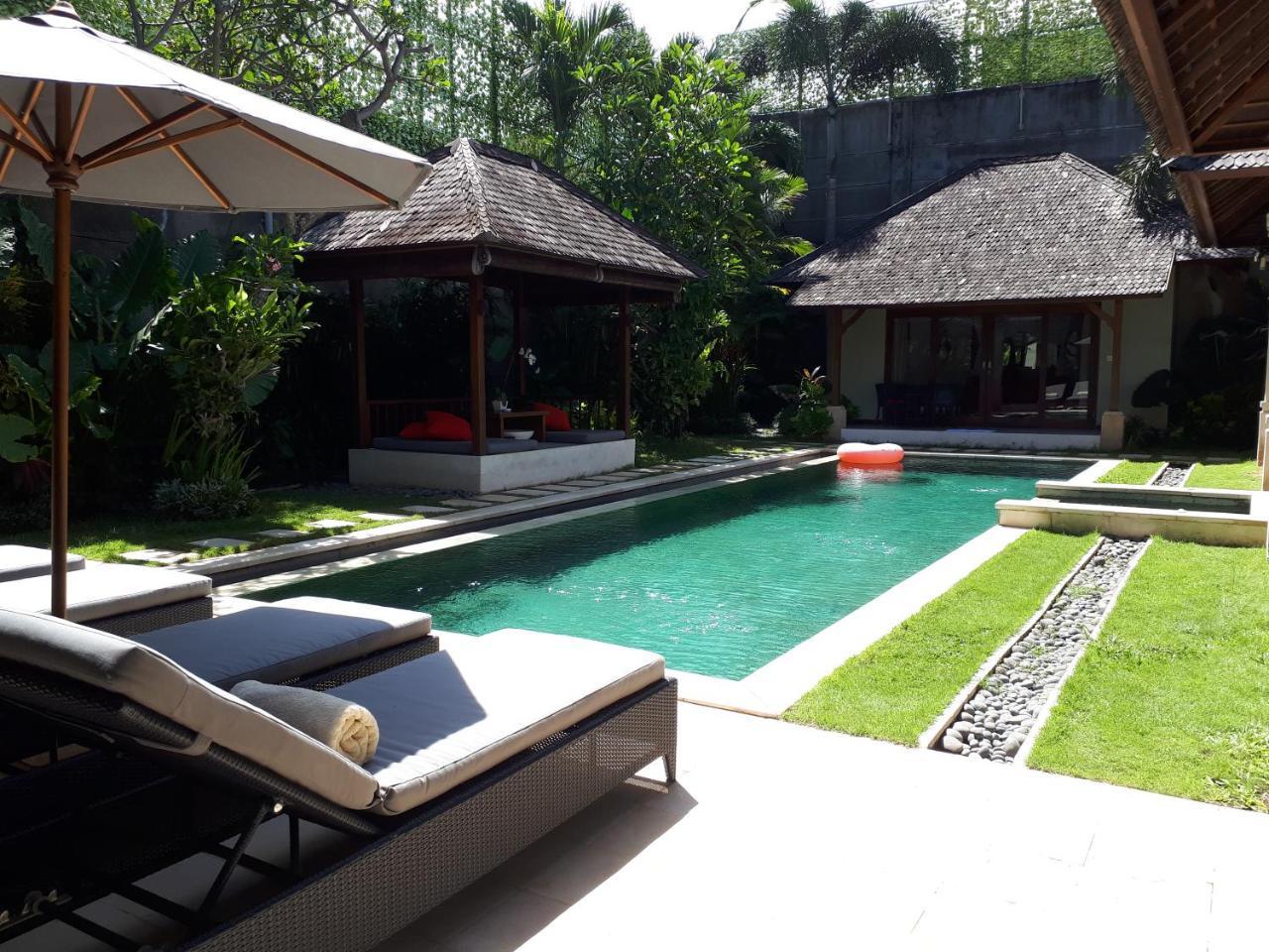 Villa Zanissa Seminyak  Exterior photo